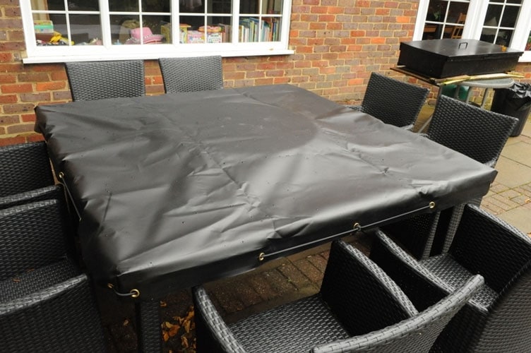 med_waterproof-out-door-furniture-protection